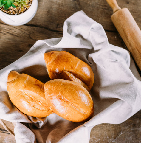 Plain Bread (Pan Aliñado de Mantequilla)